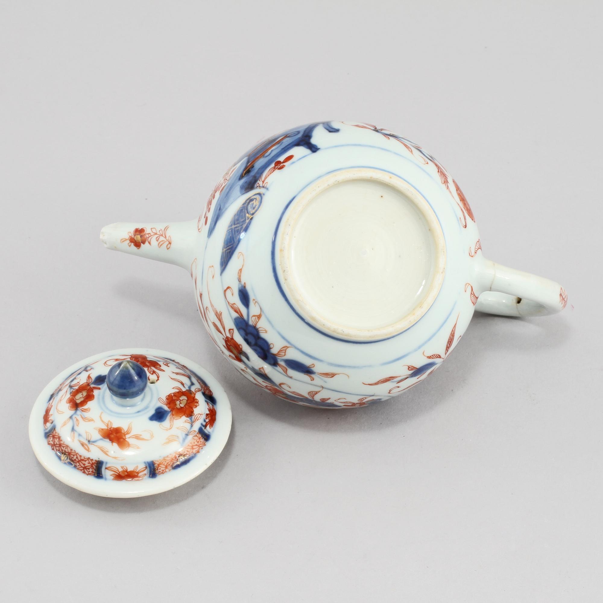 TEKANNA med LOCK, porslin, Kina, 1700-tal.