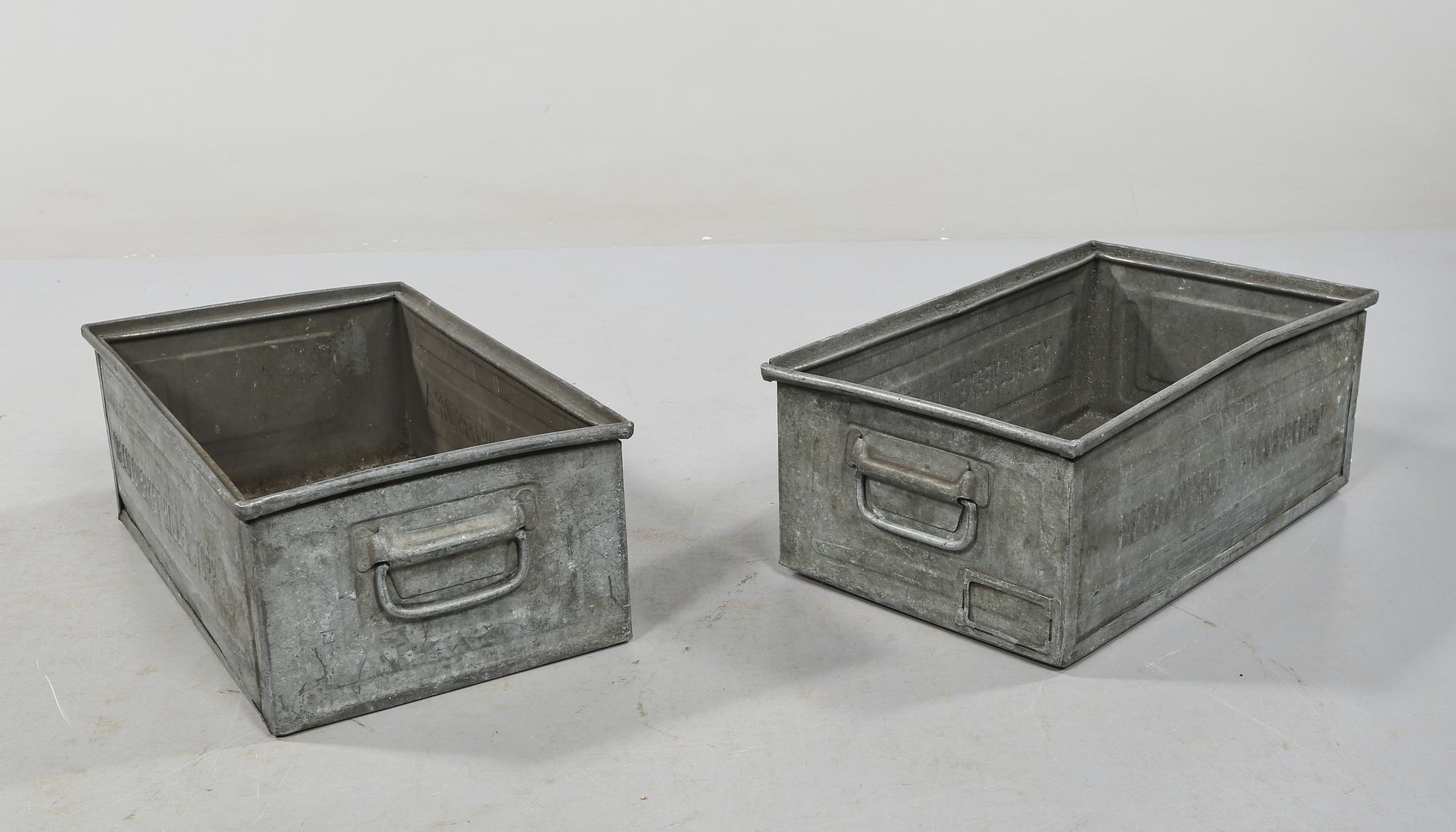 LÅDOR, 2 st, zink, Metallverket Hillerstorp, 1900-tal.