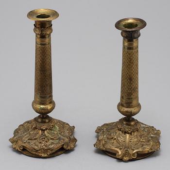 LJUSSTAKAR, ett par, senempire, 1800-talets andra kvartal.