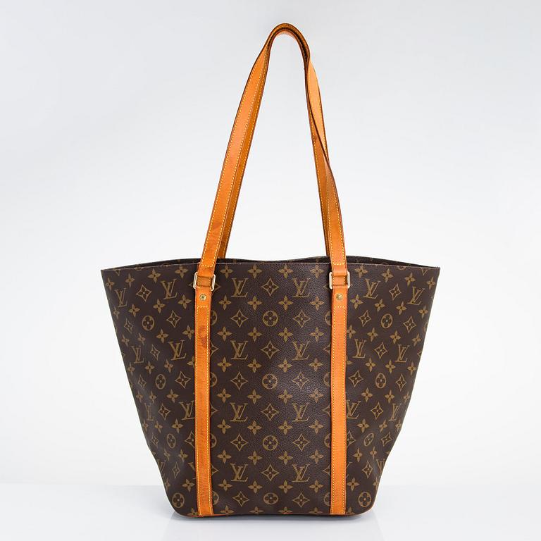 Louis Vuitton, A Monogram Canvas 'Sac Shopping' bag.