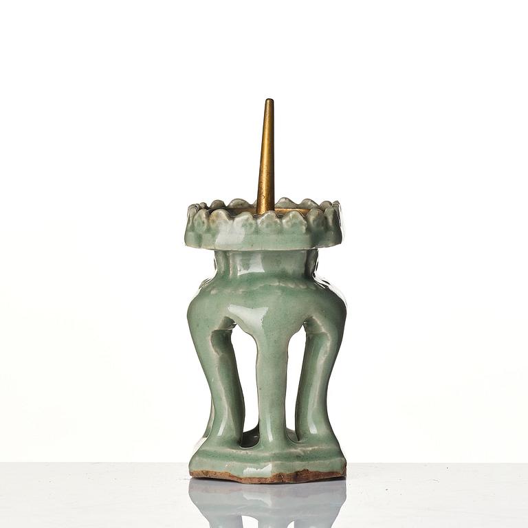A rare celadon lamp, Ming dynasty (1368-1644).