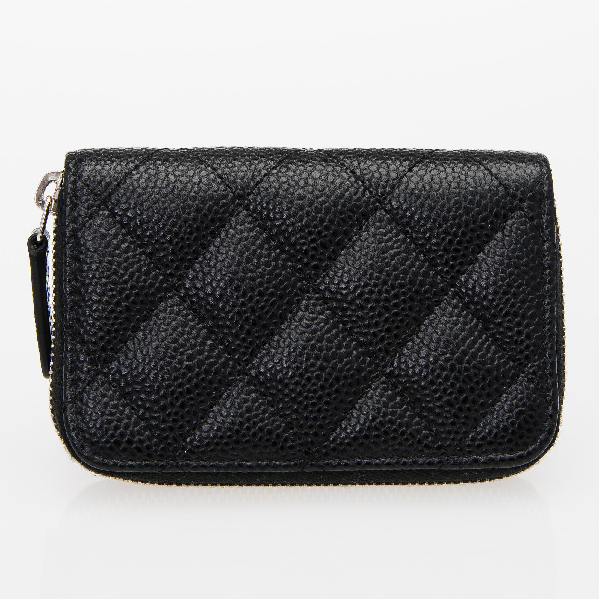 LOMPAKKO, Chanel.