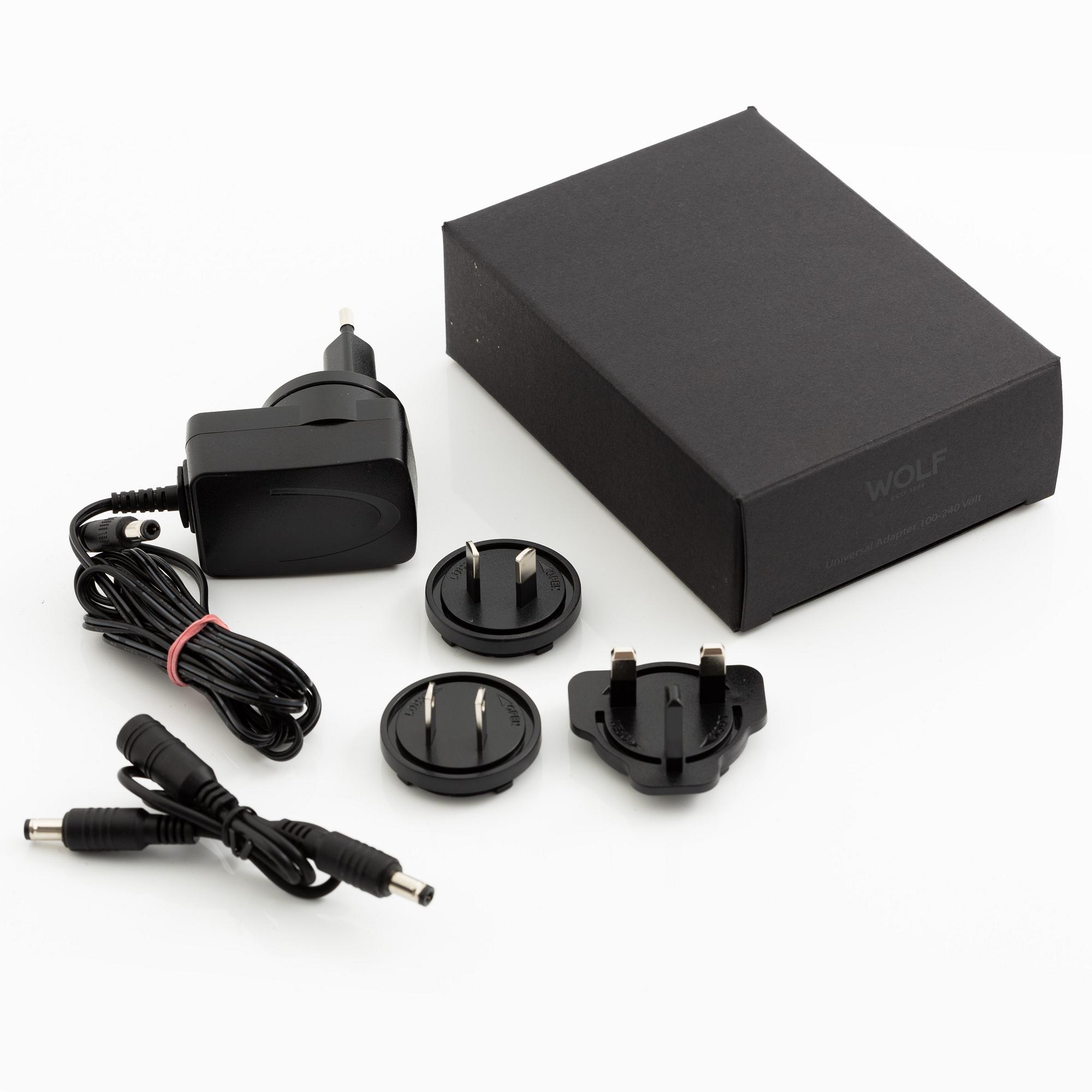 Wolf, Cub Single Winder, 14 x 15.4 x 14.8 cm.