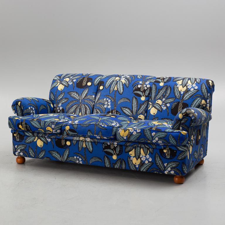 Josef Frank, soffa, modell 703, Firma Svenskt Tenn.