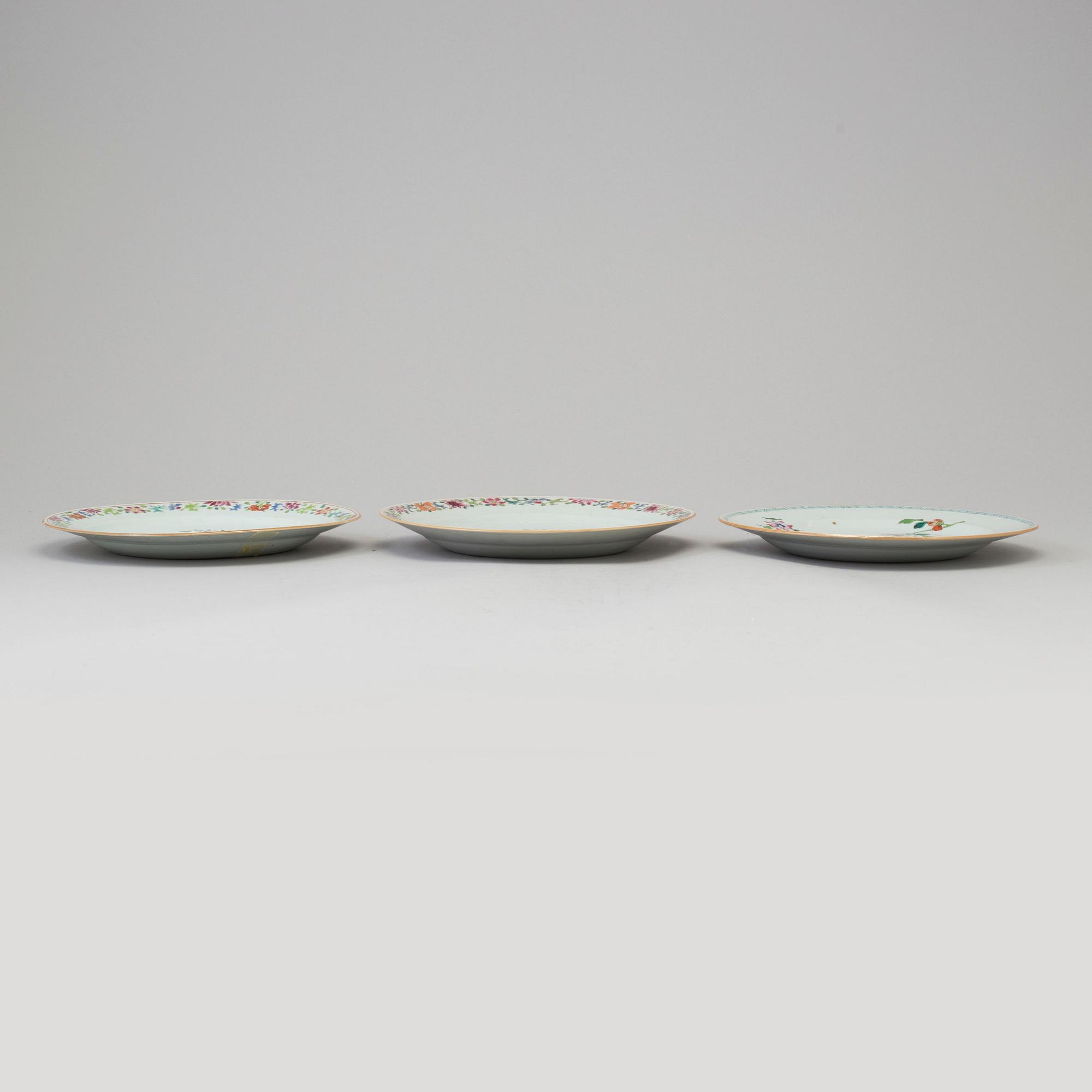 Three famille rose export porcelain plates, Qing dynasty, Qianlong (1736-95).