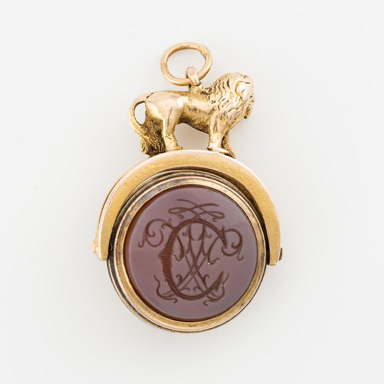 Seal, 14K gold with carnelian and monogram.