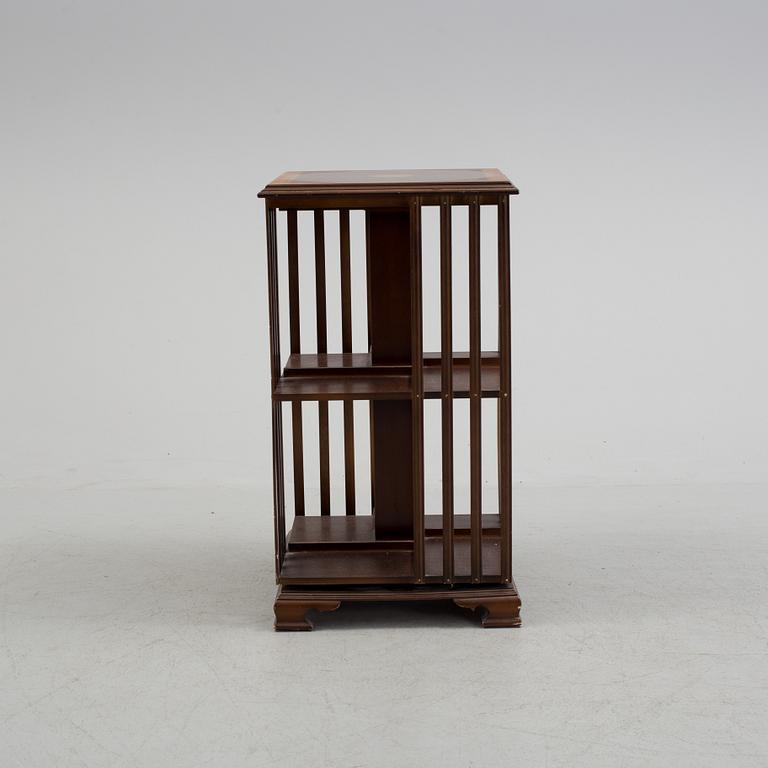 BOKSNURRA, engelsk stil, 1900-tal.