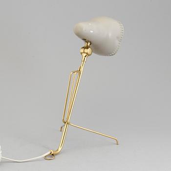 A mid 20th century table lamp.