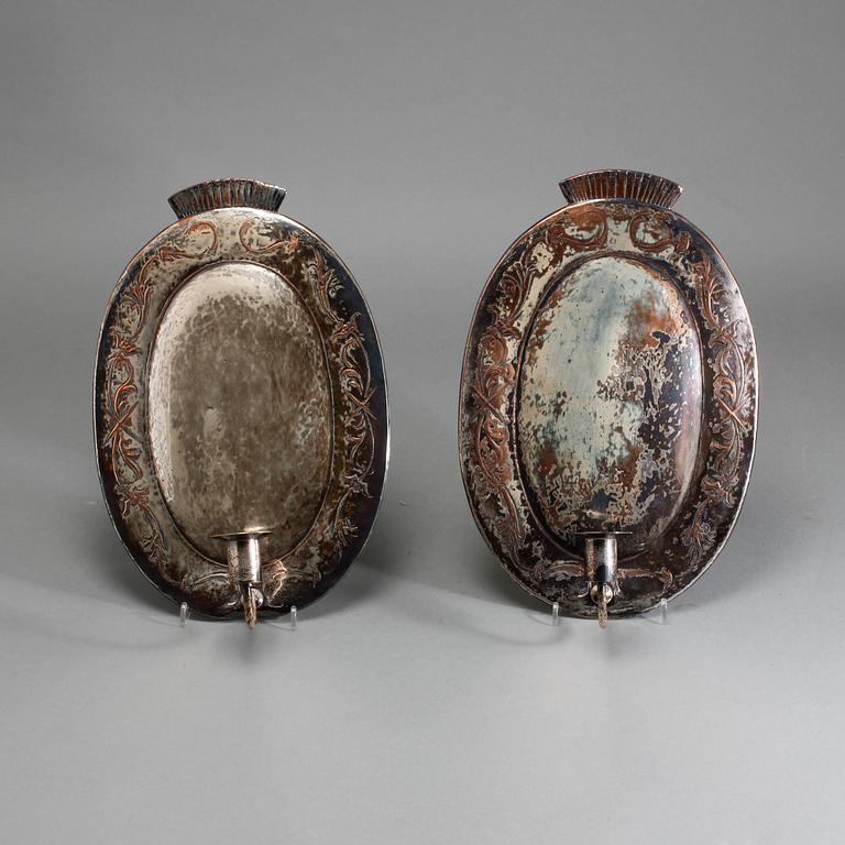 VÄGGLAMPETTER, ett par, nysilver, 1900-talets första del.
