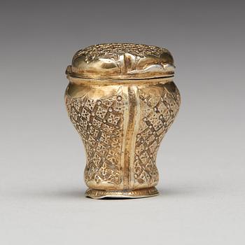 Petter Åkerman, luktdosa, silver, Stockholm 1760. Rokoko.