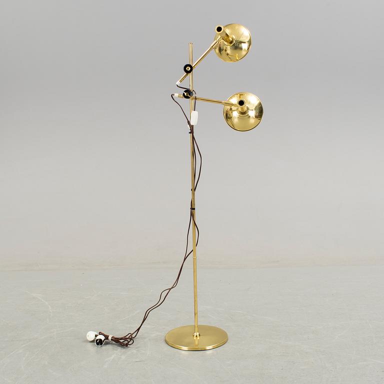GOLVLAMPA, mässing, troligen Bergboms, 1970-tal.