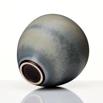 Berndt Friberg, a stoneware vase, Gustavsberg studio, Sweden 1969.