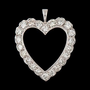 924. A diamond  pendant in the shape of a heart. Total carat weight circa 2.20 cts.