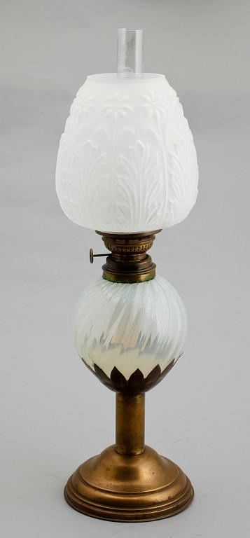 BORDSFOTOGENLAMPA, sekelskiftet 1900.