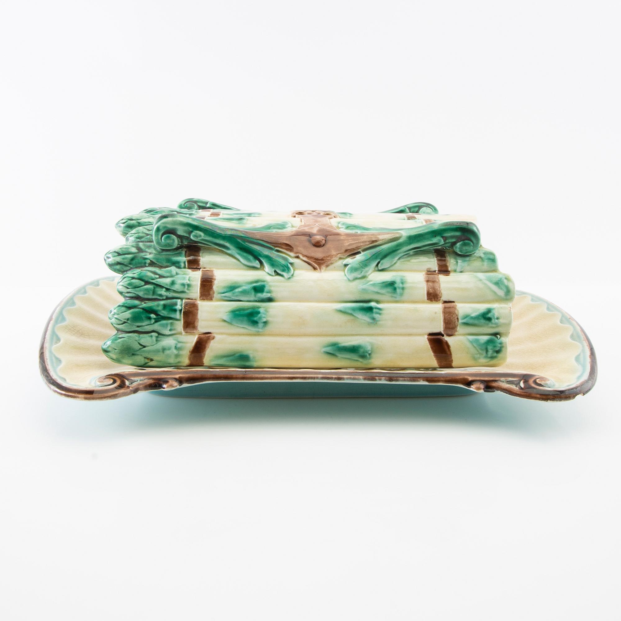 Asparagus dish, Gustavsberg, circa 1900, faience.