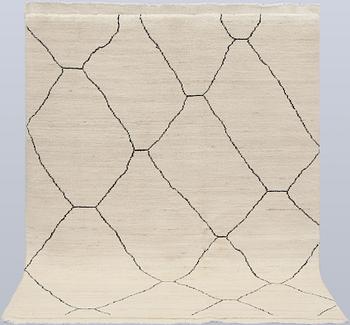 A Moroccan rug, approx. 197 x 149 cm.