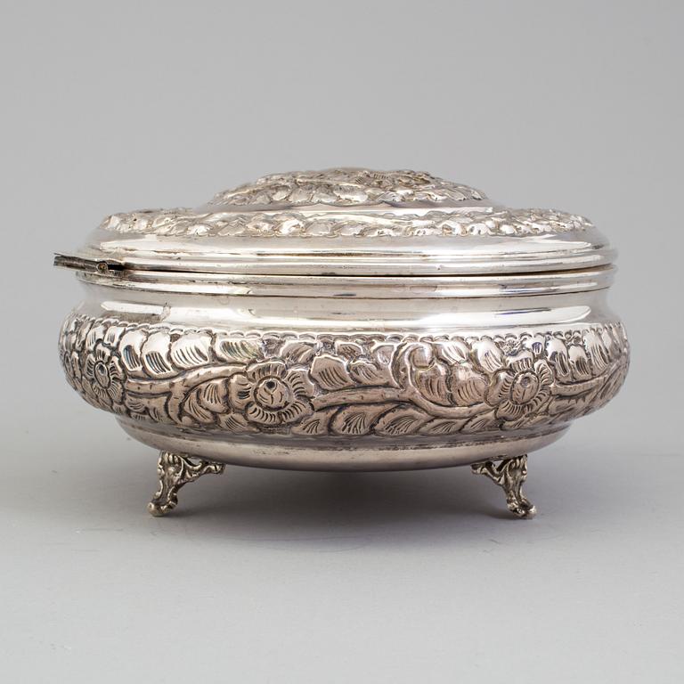 An Egyptian silver food box, Cairo, 20th Century.