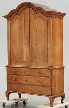 SALSSKÅP, rokoko, 1700-tal.