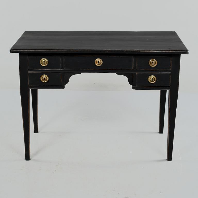 SKRIVBORD, sengustaviansk stil, 1900-talets första hälft.