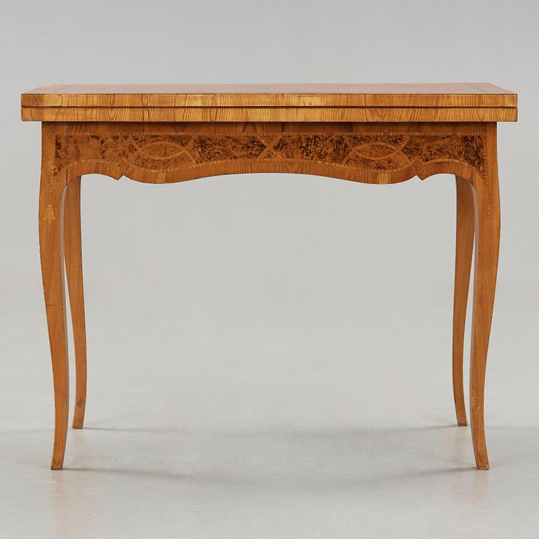 SPELBORD, Rokoko 1700-talets andra hälft.