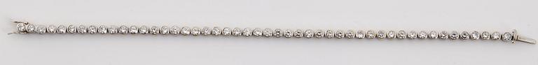 ARMBAND, med briljantslipade diamanter totalt ca 4.80 ct.
