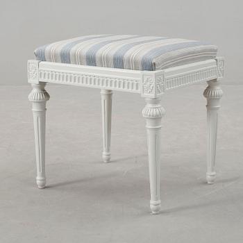 TABURETT, Gustaviansk, 1700-talets andra hälft.