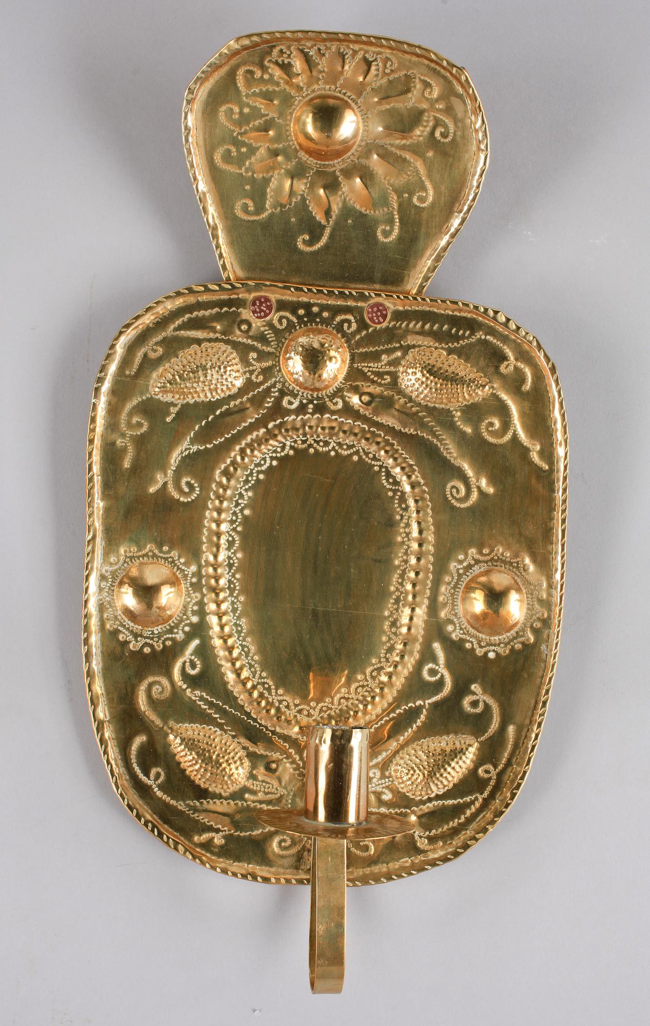 LJUSPLÅTAR, ett par, mässing, barockstil, 1800/1900-tal.