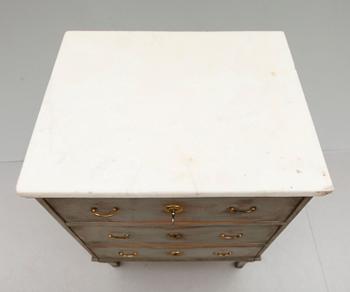 BYRÅ, sengustaviansk, tidigt 1800-tal.