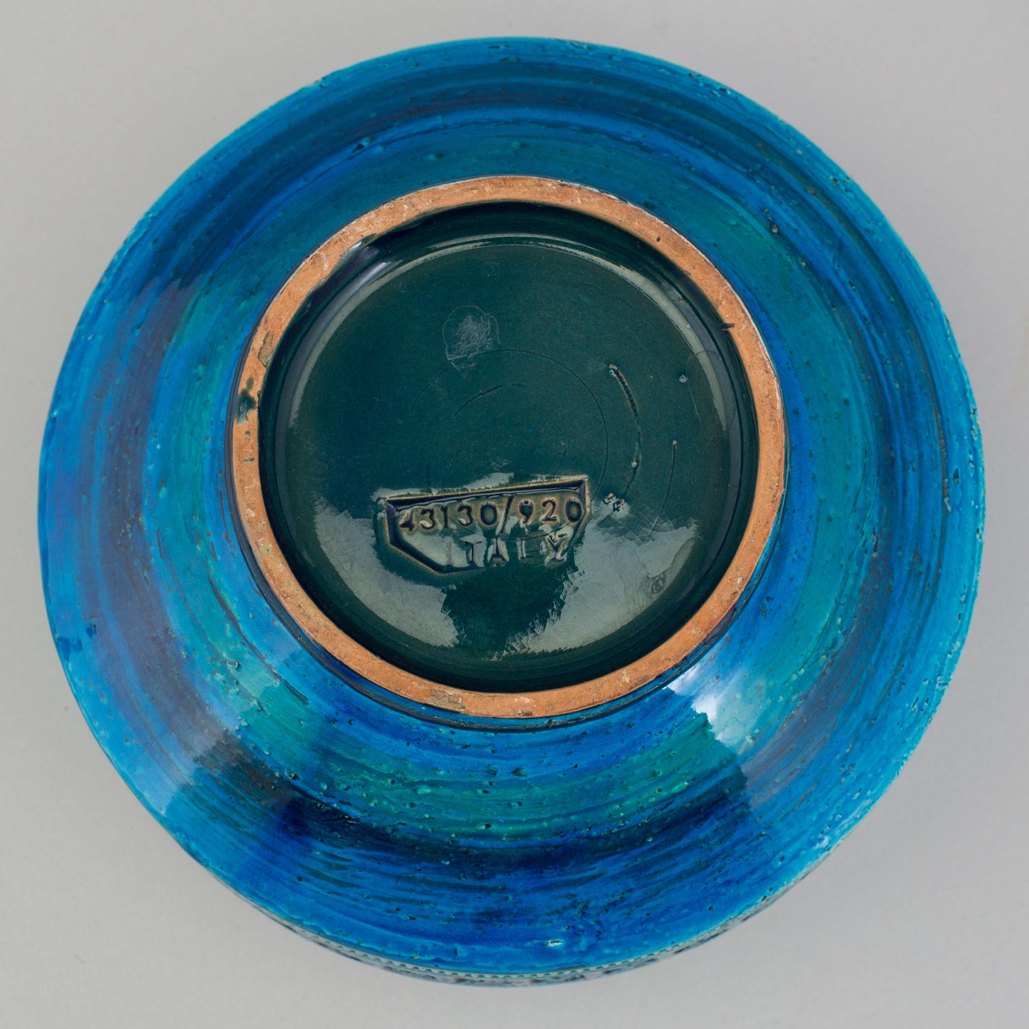 FIGURINE AND BOWLS, 3 parts, Bitossi, Italy, 1960s.