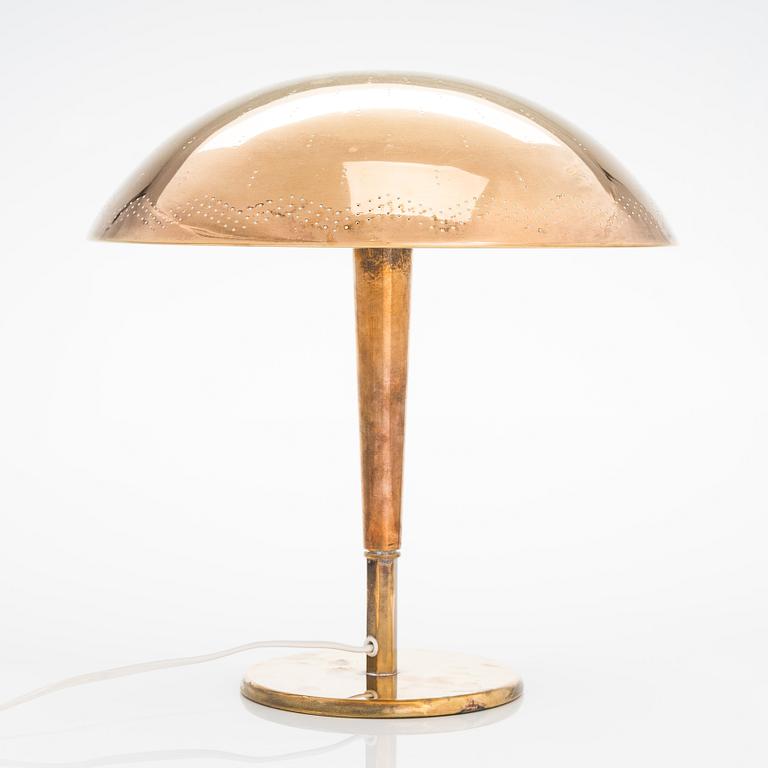Paavo Tynell, bordslampa, modell 5061, Idman 1900-talets mitt.