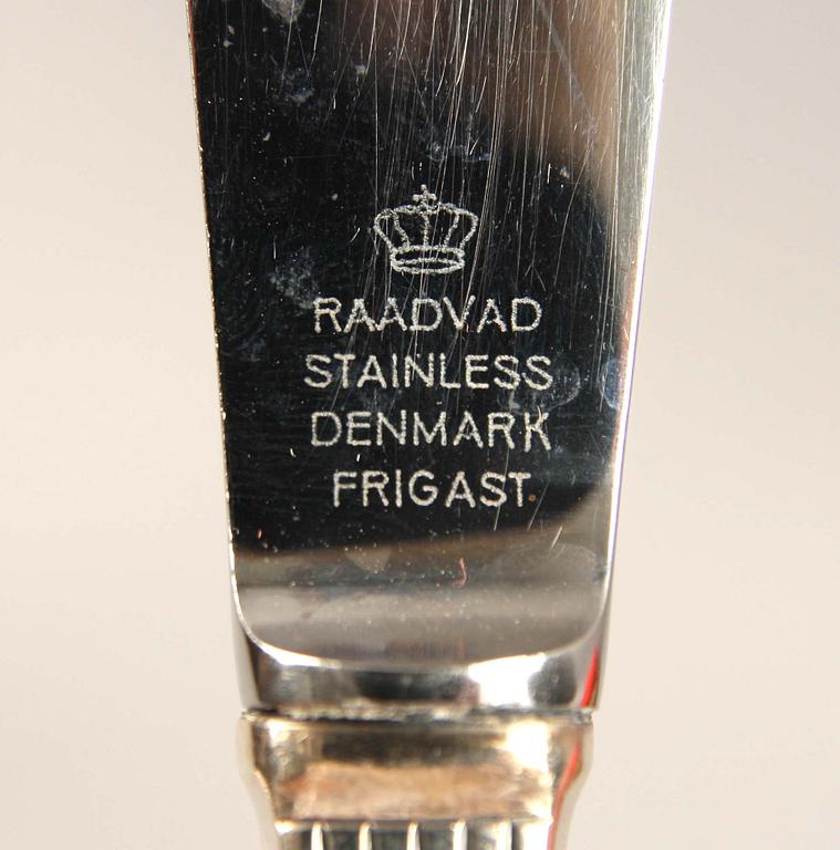 BESTICK, 32 delar, sterlingsilver, "Danish crown", Frigast, Danmark Tot vikt 1715 gr.