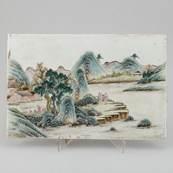 A Chinese porcelain placque, 20th Century.