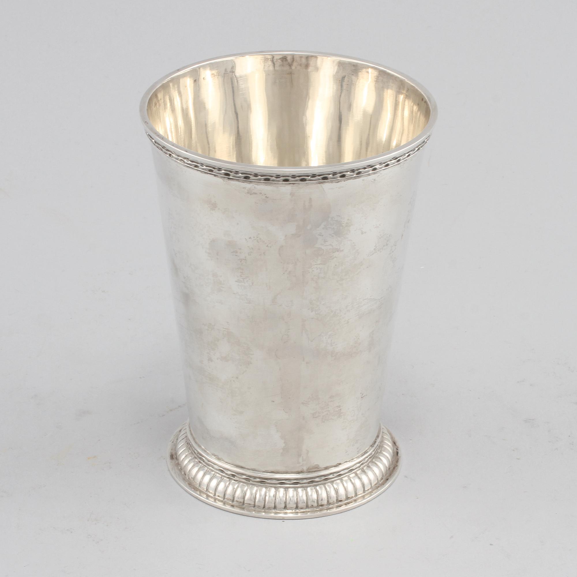 BÄGARE, silver, Erik Råström, C G Råström, Stockholm, 1952. Vikt 220 g.