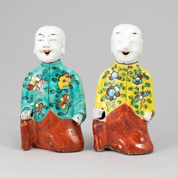 Two famille rose figures, Qing dynasty, 19th century.