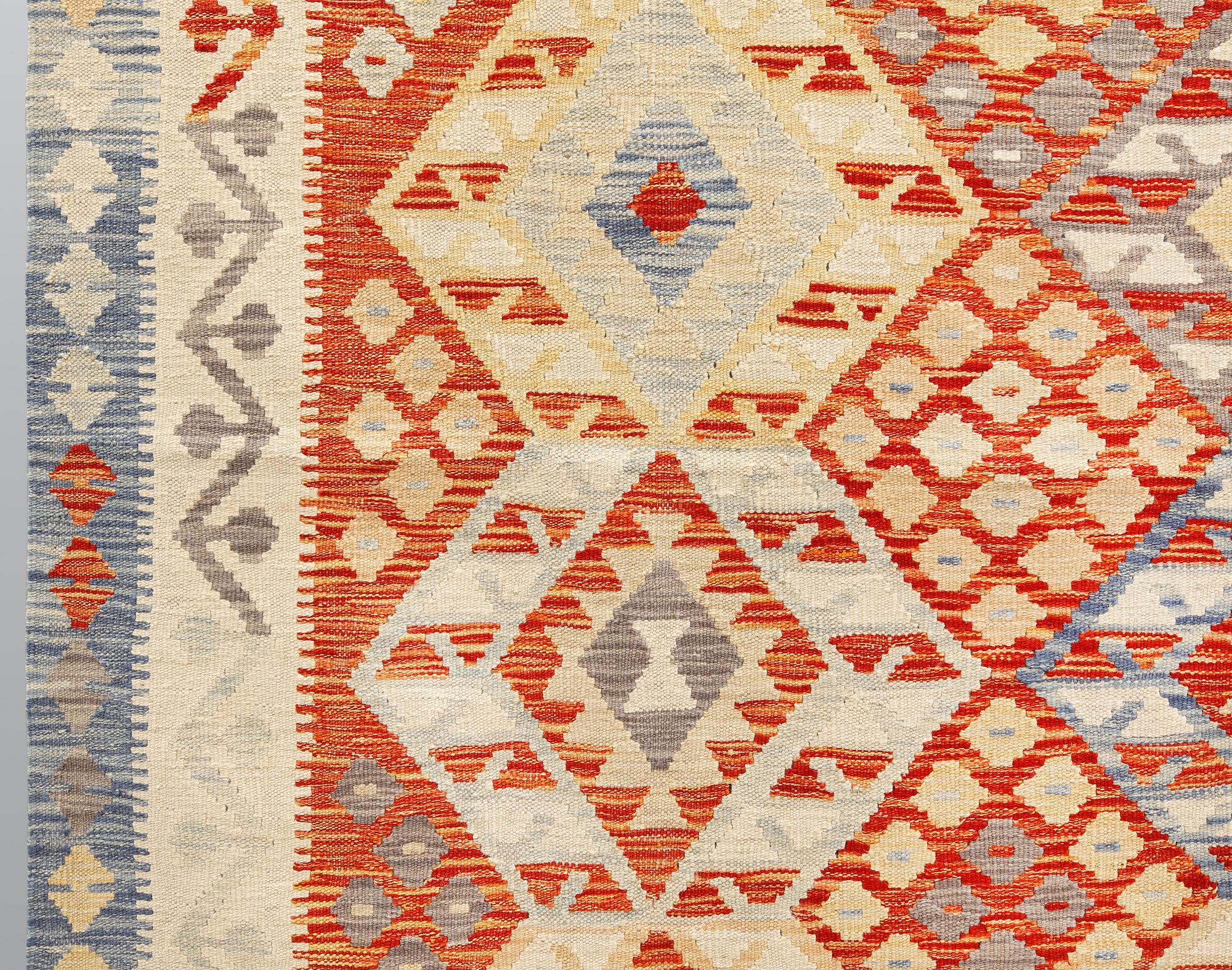 A Kilim carpet, ca 290 x 215 cm.