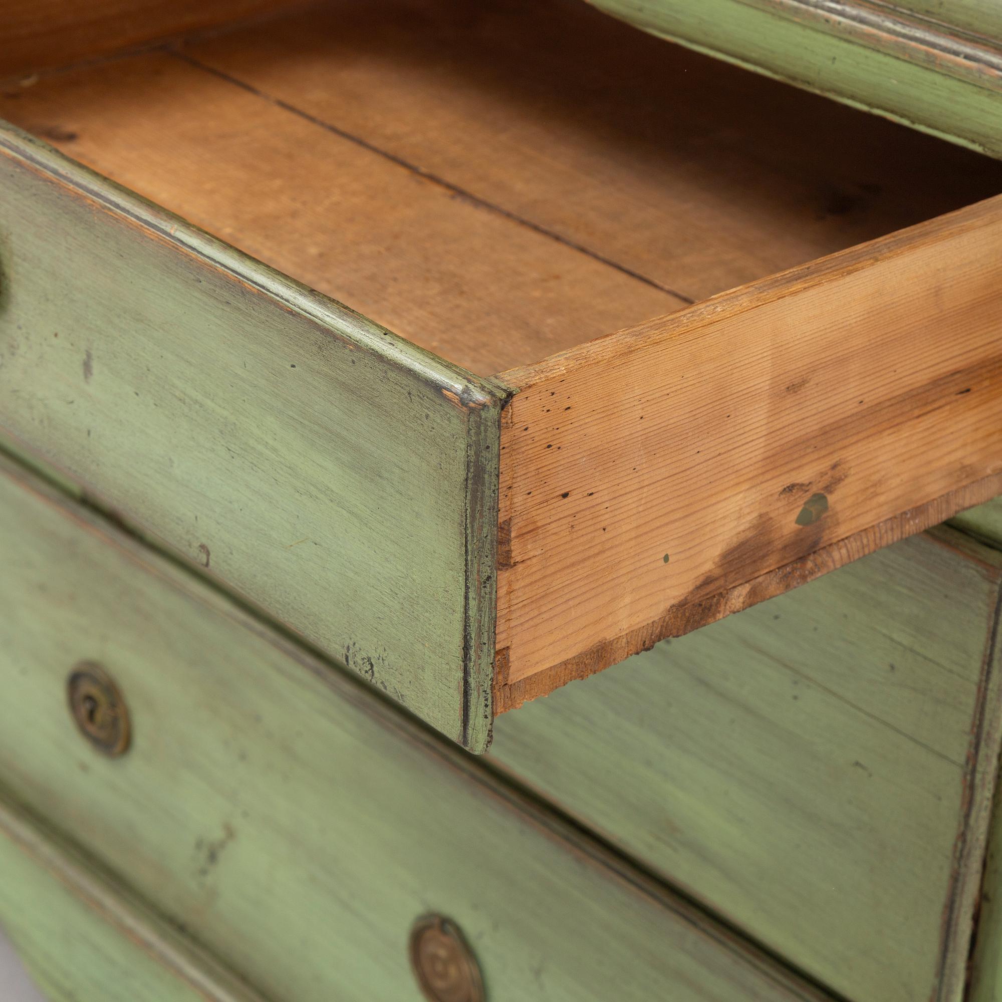 A 18th century cabinet.