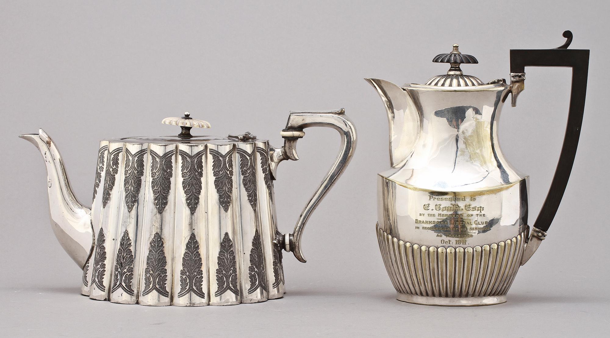 KAFFESERVIS, 5 delar, pläter, bl.a  Walker & Hall, Sheffield, England, 1900-tal.
