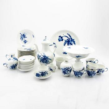 Coffee service 32 pcs "Blå Blomst" Royal Copenhagen Denmark porcelain 1951-1968.