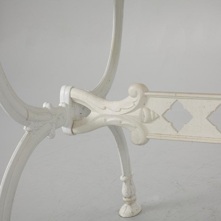 Trädgårdsbord, Byarum, 1900-talets slut.
