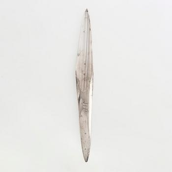 Tapio Wirkkala, A silver dish and letter knife, Kultakeskus Hämeenlinna 1960 and 1964.