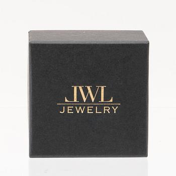 An 18K gold ring set with an oval cut and round brilliant cut diamonds by LWL Jewelry.