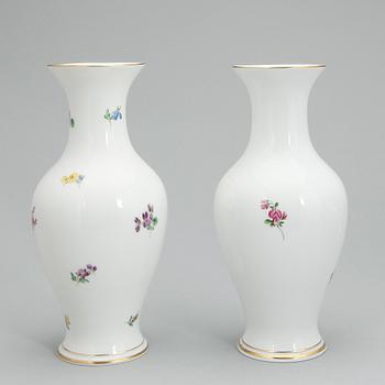 VASER, porslin, 5 st, Meissen, 1900-tal.
