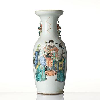 A large 'Sanxing' vase, late Qing dynasty.