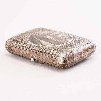 A Russian silver and niello cigarette case, assay master  Lev Fridrikhovitch Oleks, Moscow 1889.