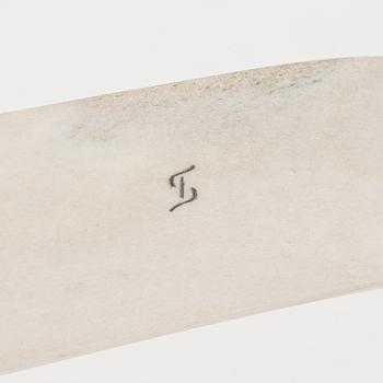 Thore Sunna, a reindeer horn knife, signed.