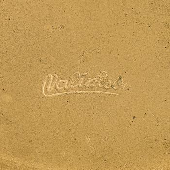 A mid 20th century '2433' table lamp for Valinte.