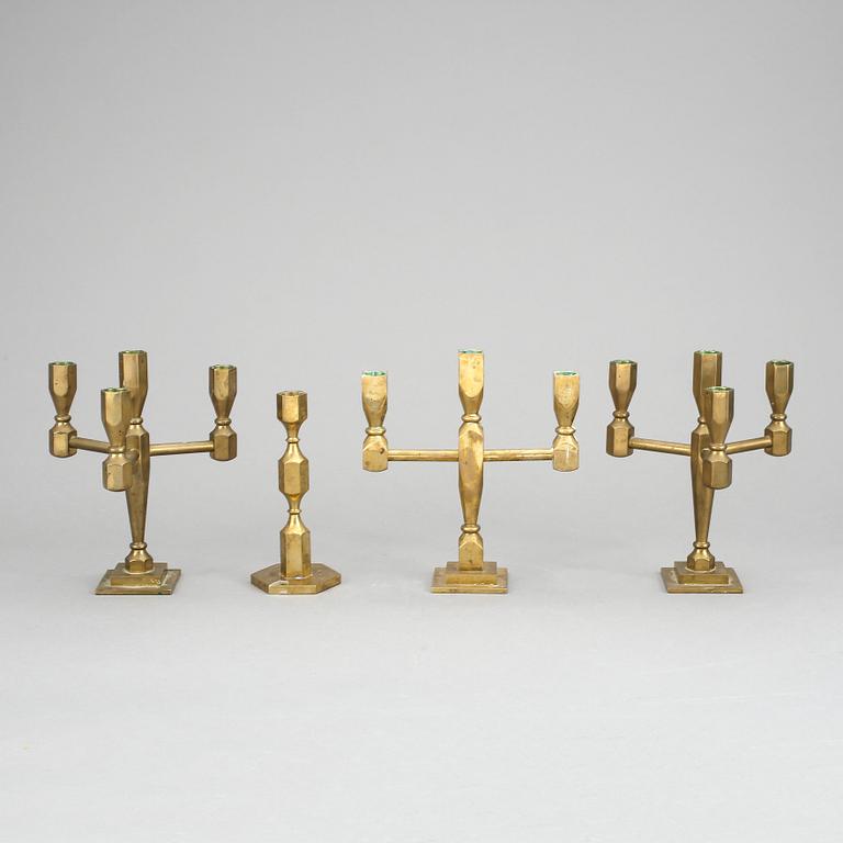 KANDELABRAR samt LJUSSTAKE, 4 st, mässing, metallslöjden Gusum, 1980-tal.