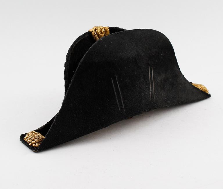 BICORNE, svensk, för ämbetsman, 1800-/1900-tal.