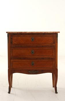 BYRÅ, gustaviansk stil, 1900-talets början.