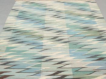 Barbro Nilsson, MATTO, "Snäcklösa", flat weave, ca 265 x 176,5-177,5 cm, signed AB MMF BN.